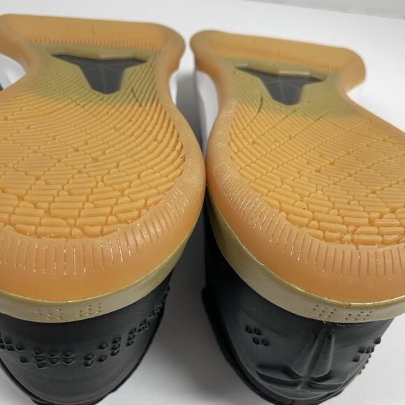 Nike Kobe AD Black Gum 922482 009 Size 10.5 Bryant Lakers Basketball Sneakers